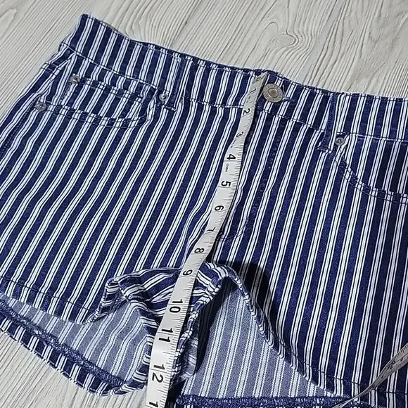 American Eagle High-Rise Shortie Striped Blue White Womens Size 8 NWT - Picture 8 of 10